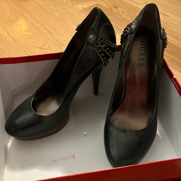 Black Leather Guess Heels with Chain Detail - Picture 11 of 16